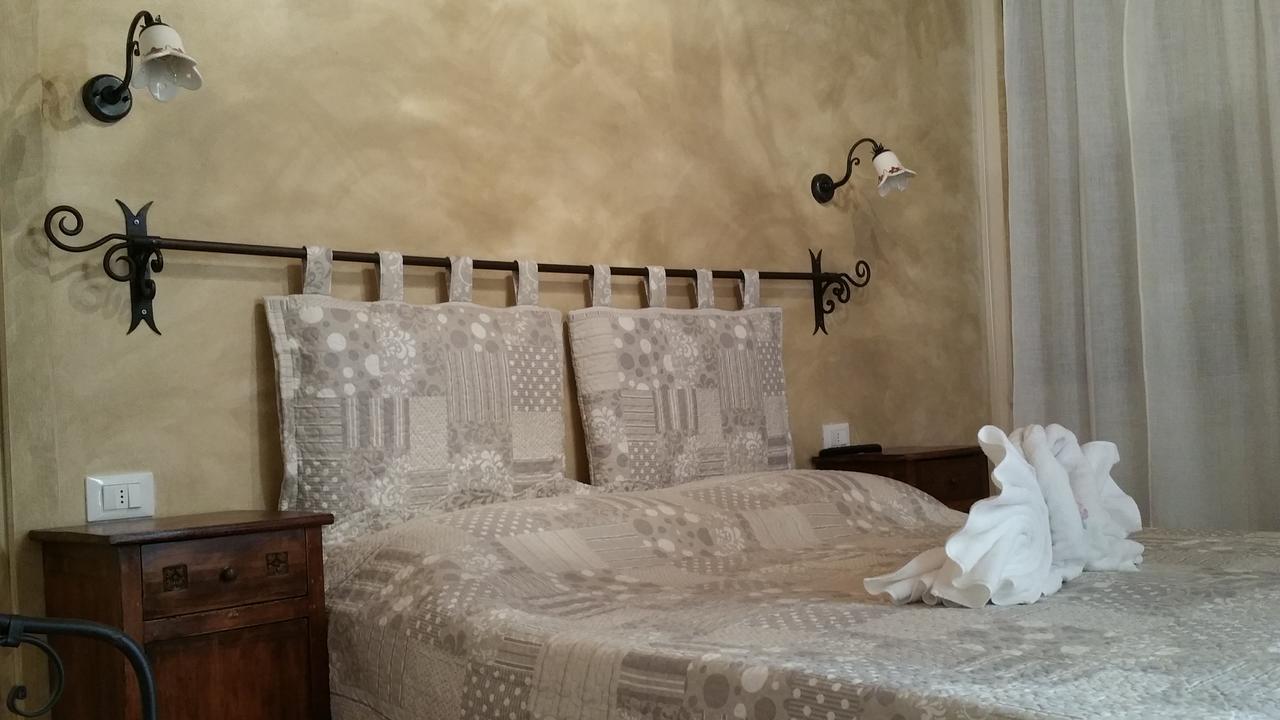 La Casa Delle Rondini Bed & Breakfast Roncoferraro Ngoại thất bức ảnh