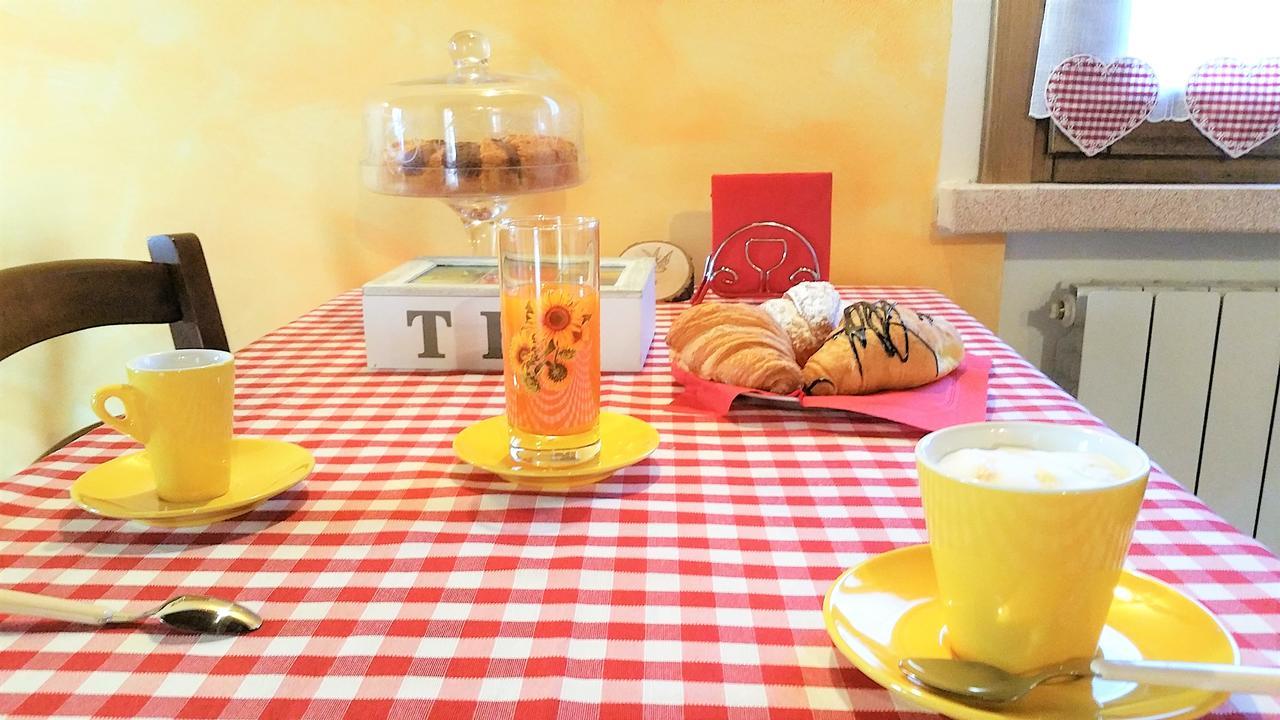 La Casa Delle Rondini Bed & Breakfast Roncoferraro Ngoại thất bức ảnh