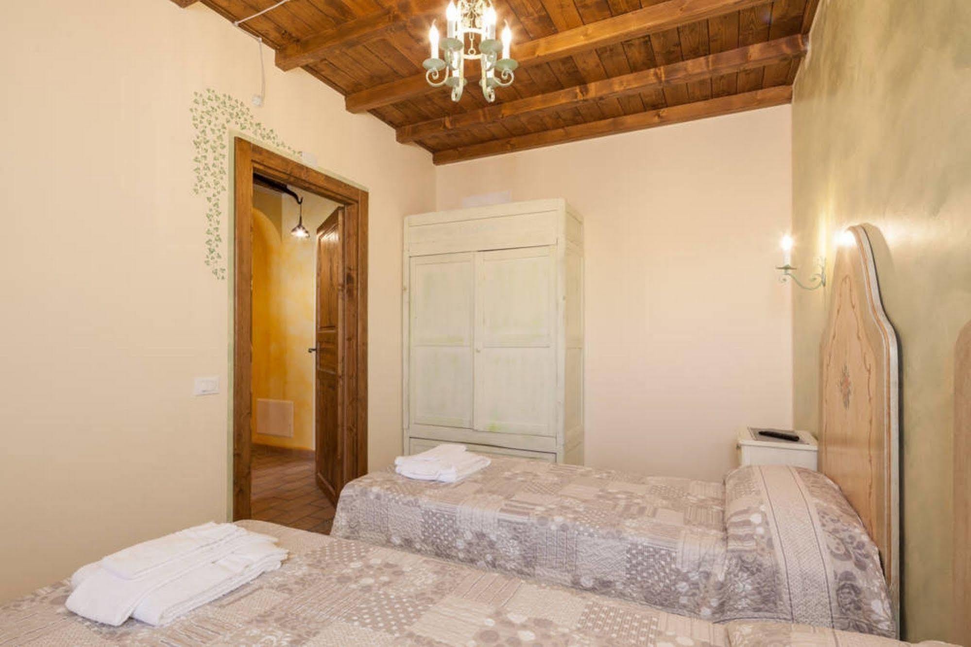La Casa Delle Rondini Bed & Breakfast Roncoferraro Ngoại thất bức ảnh